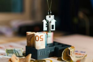 Changer d&rsquo;assurance de prêt avec la Loi Lemoine : Analyse sectorielle, mécanismes réglementaires et optimisation financière